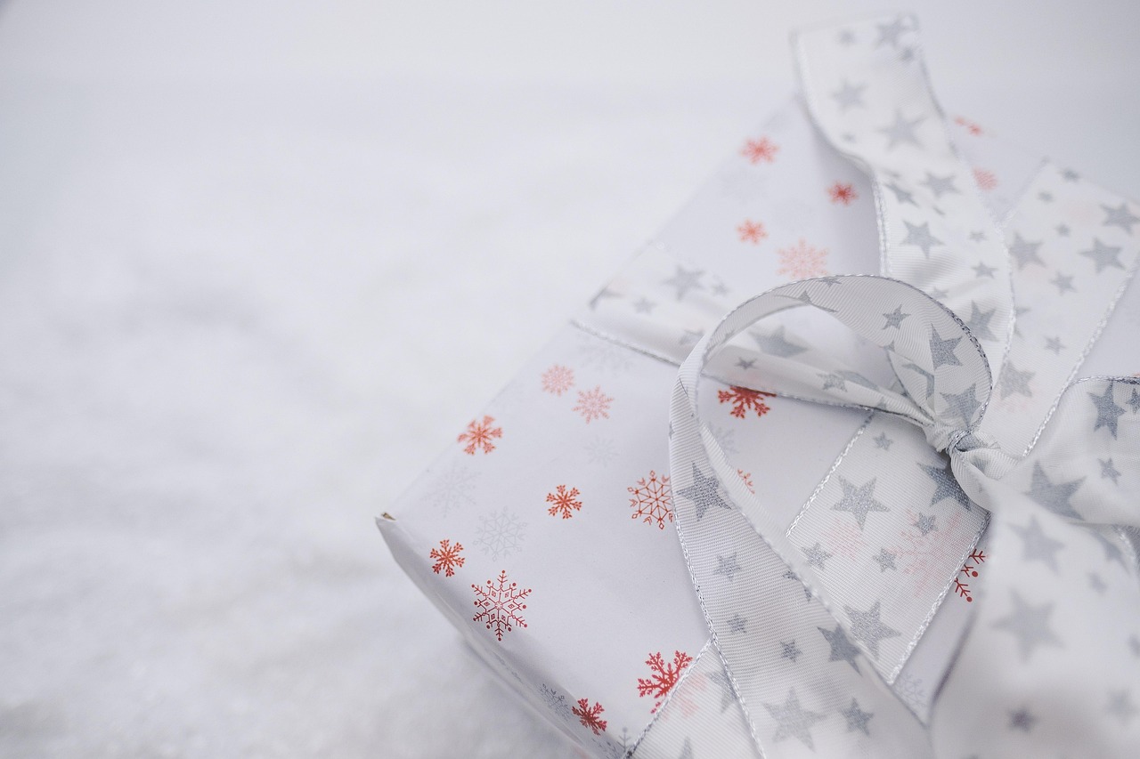 Choosing a gift when you do not know the person well